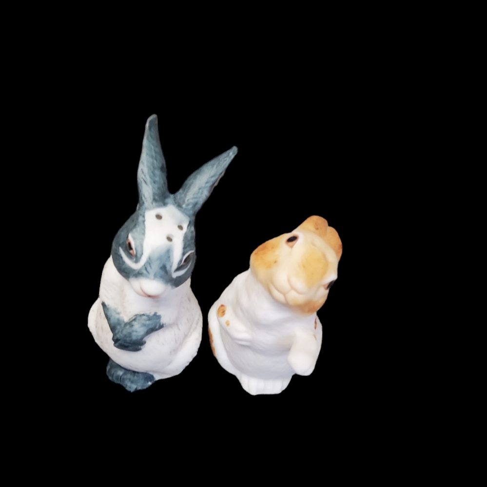 Vintage Franklin Mint Noah's Ark Salt and Pepper Shakers Rabbits